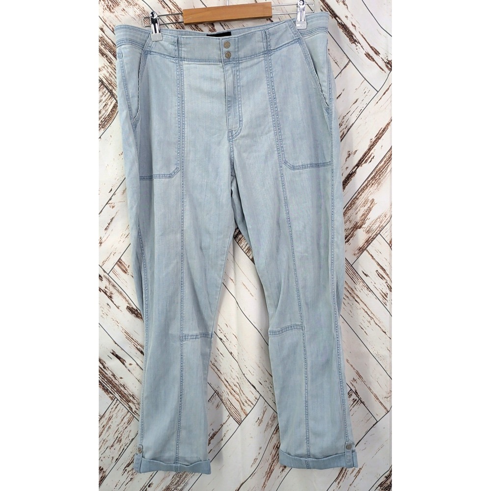 White House Black Market Pret-A-Pedi Straight Cropped Pant - Picture 2 of 10